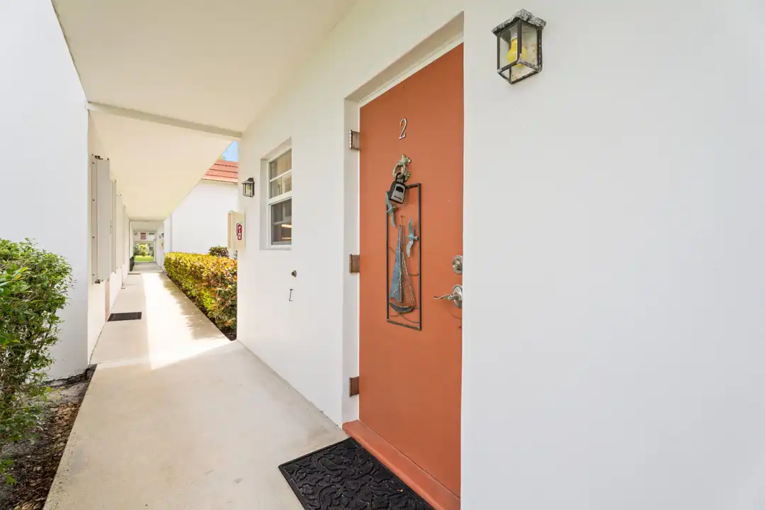 Apartment in Stuart - View 5