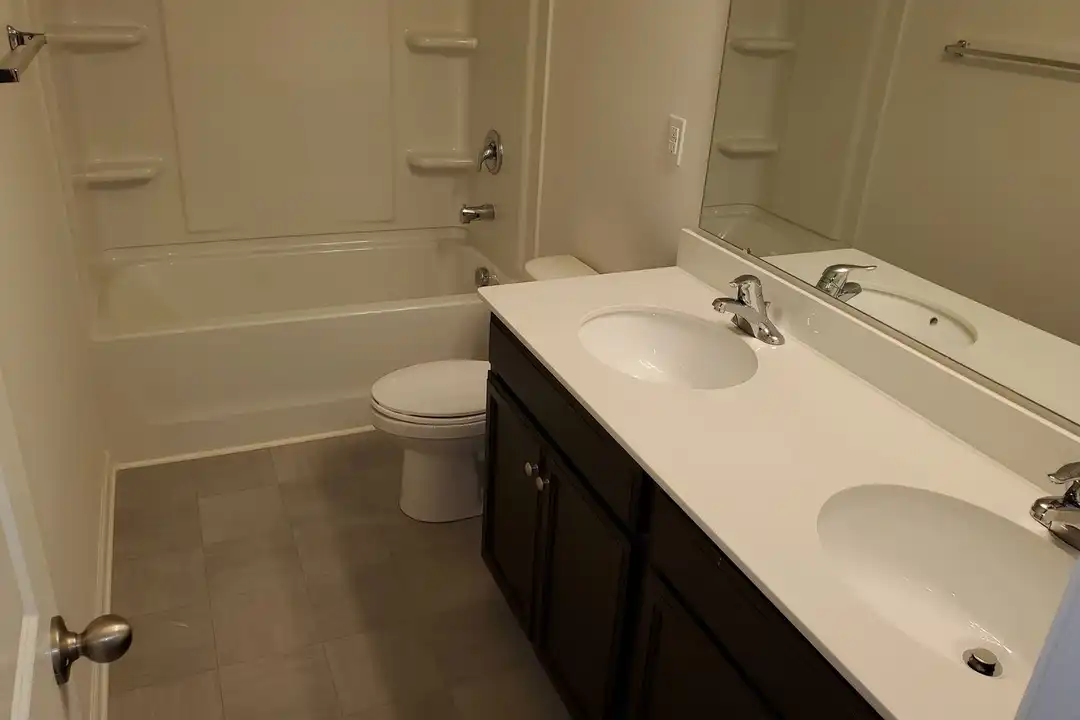 508 Elmwood Pond Ct - View 5