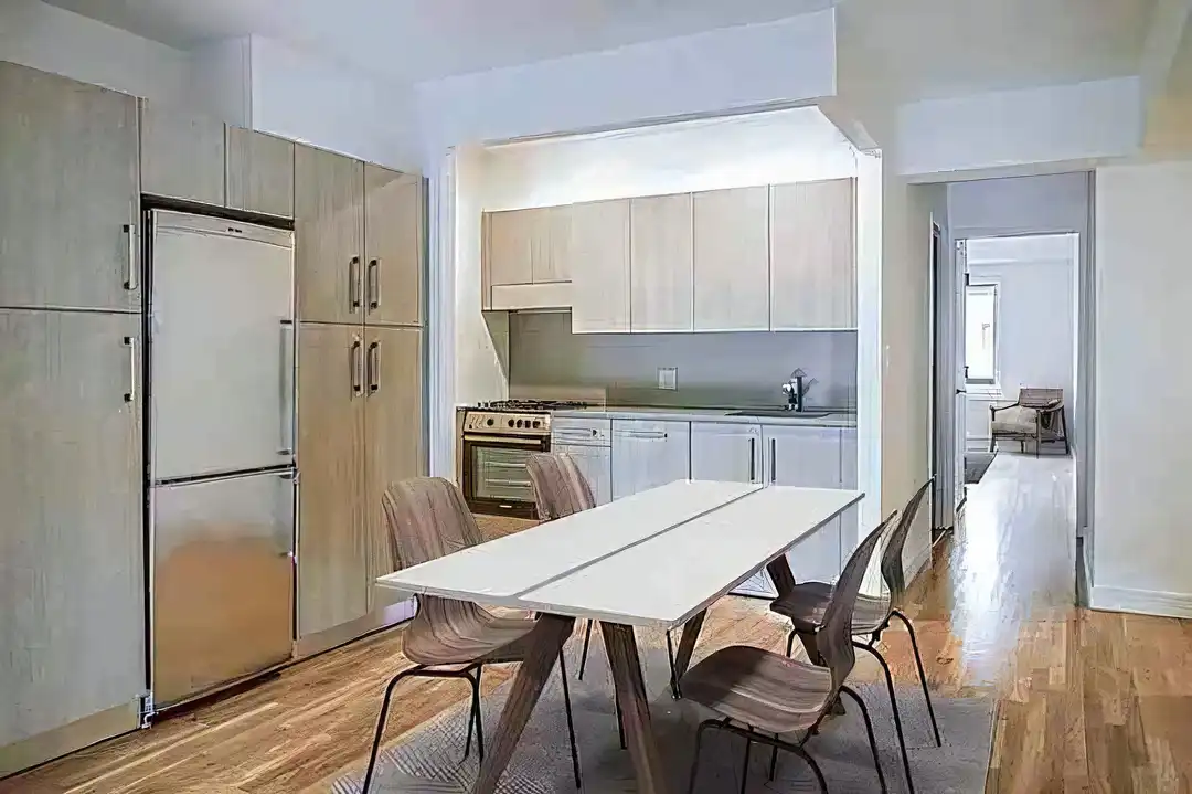 101 W 15th St unit 328 – pohled 3
