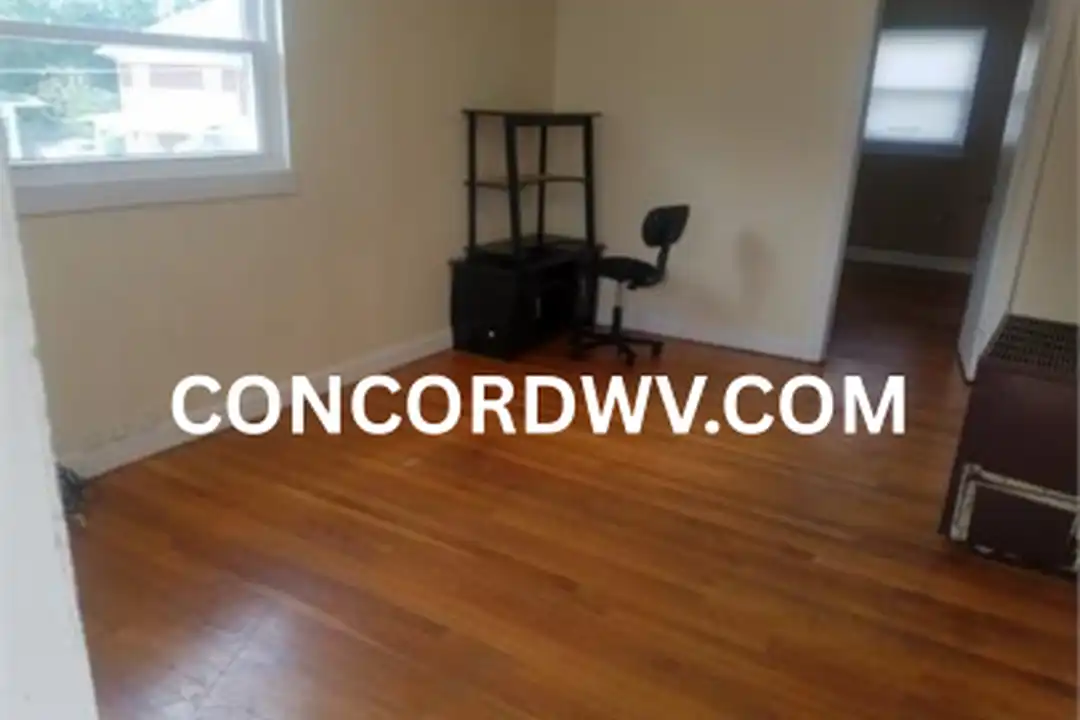 114 Old Hinton Rd unit B - View 2