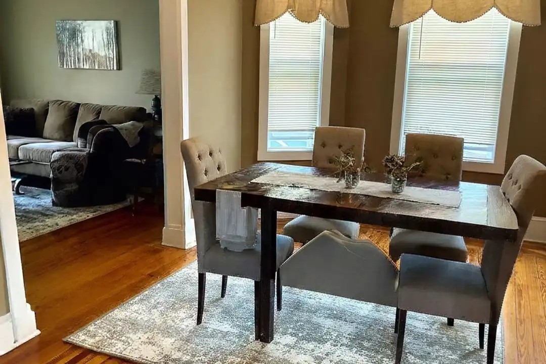 25 Woodside Ave unit 2 – photo 1 of 10