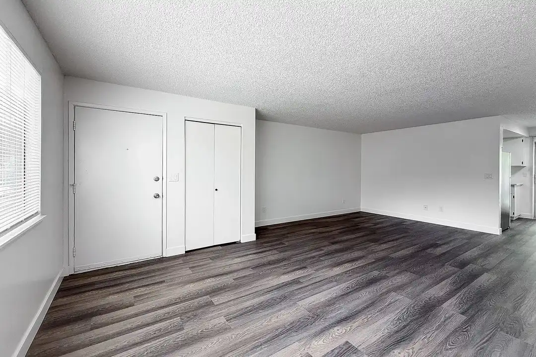 Avalon Court Apartments - More