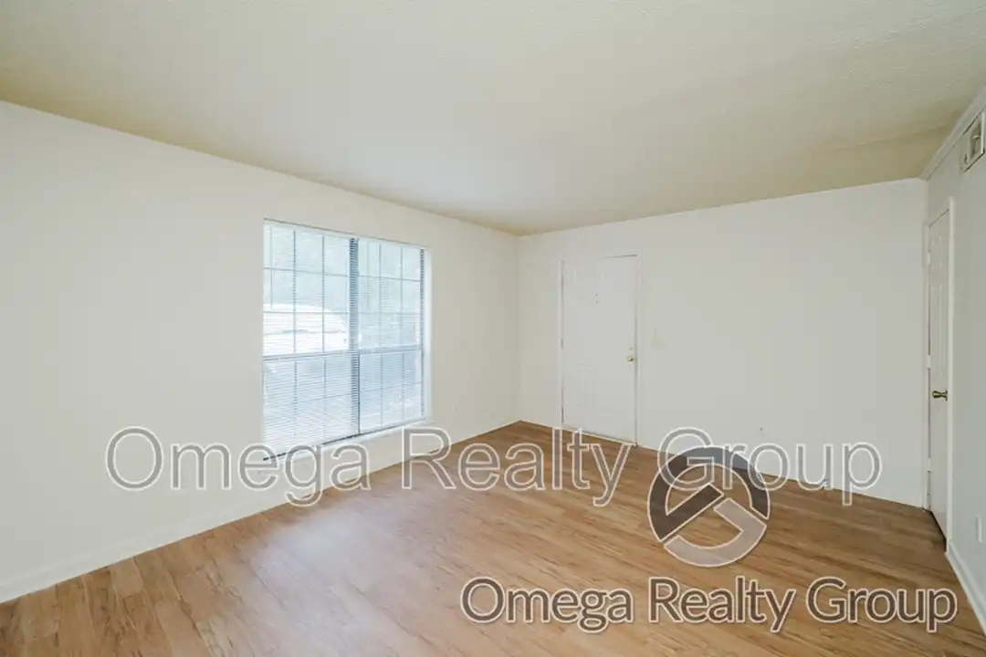 1801 Carson Rd unit 1 - More