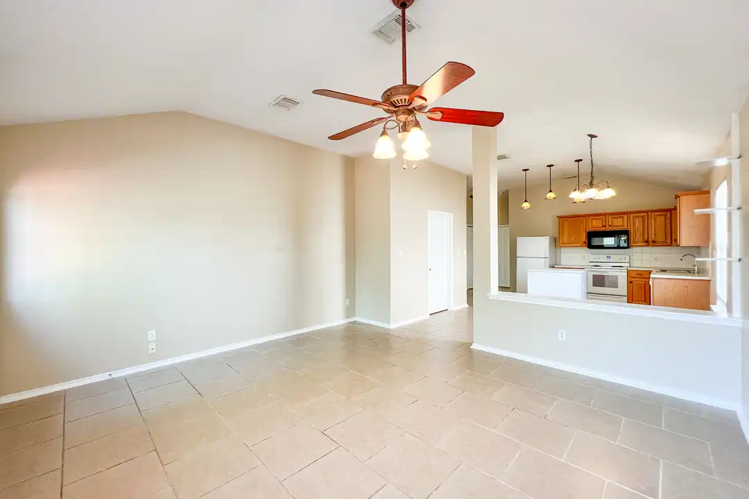 1632 Sunnycrest Cir - View 6