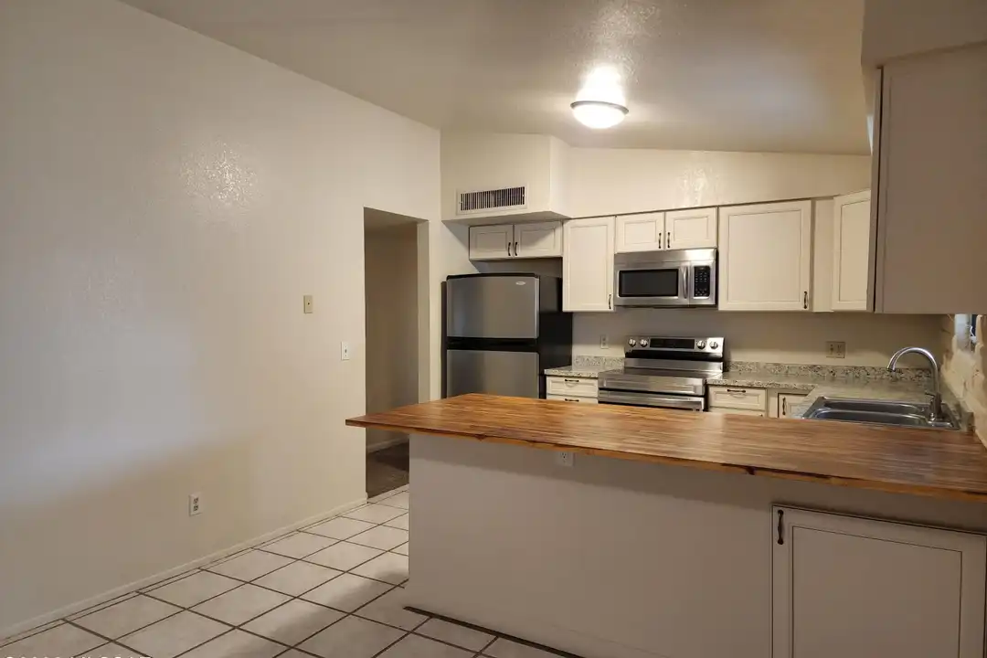 2351 W Placita Algodon - View 6