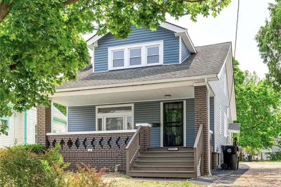 10922 Sandusky Ave – photo 1
