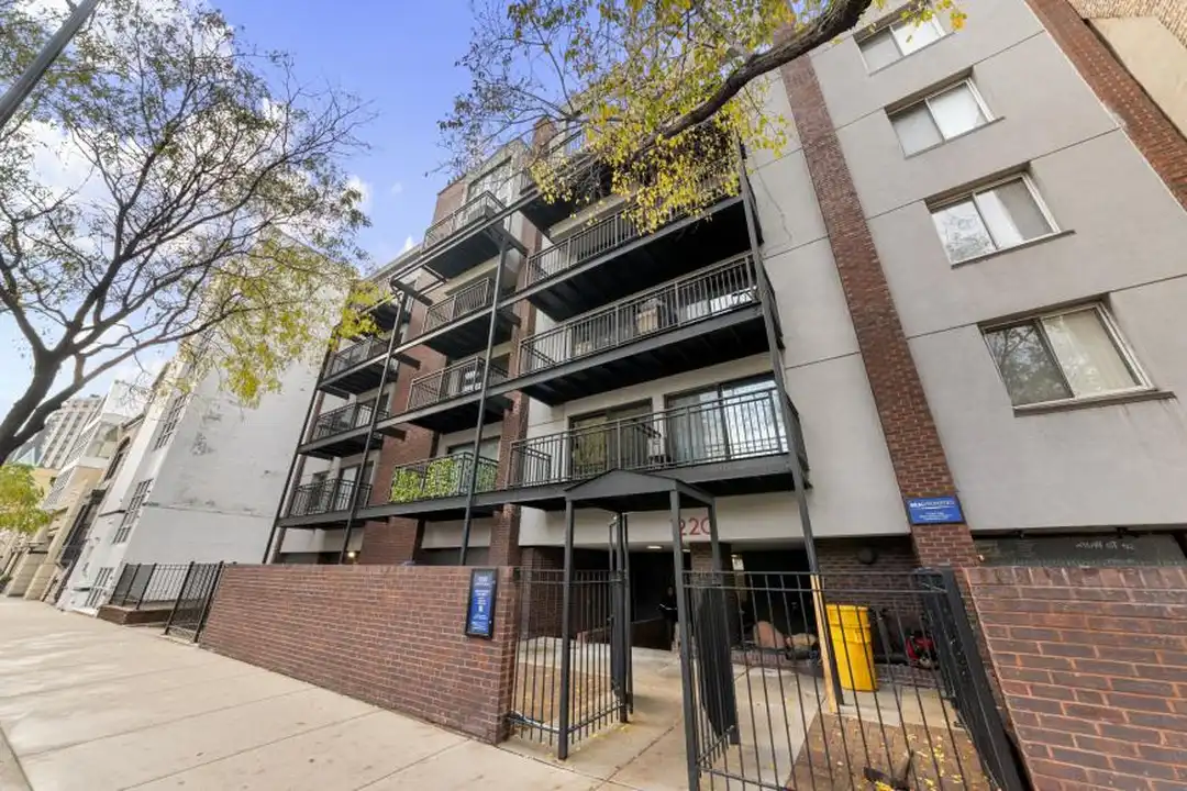 1222 S LaSalle St - View 4