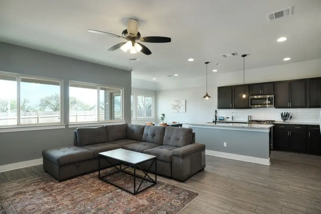 229 Finstown St unit 0 - View 3