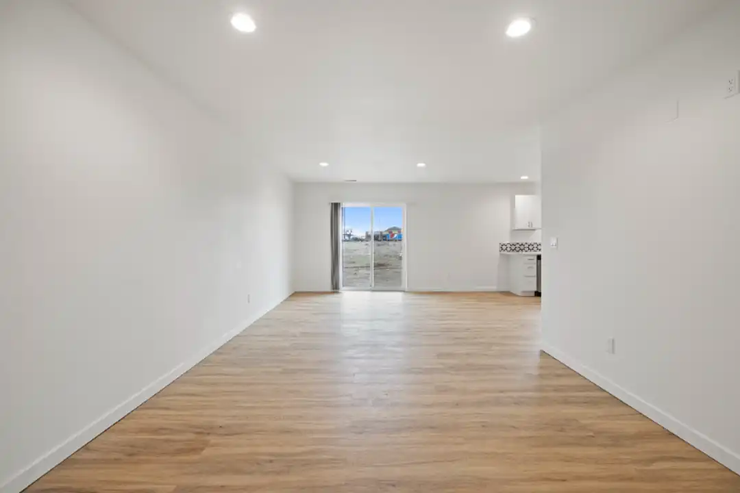 2637 W Marina Dr - View 5