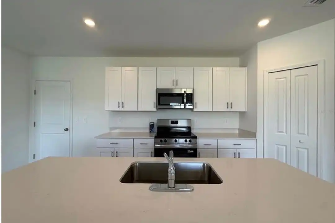 11812 Cloverly Ln - View 6