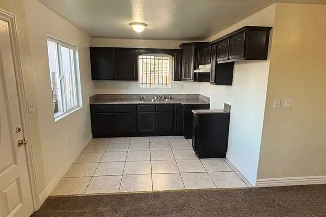 632 E 113th St - View 3