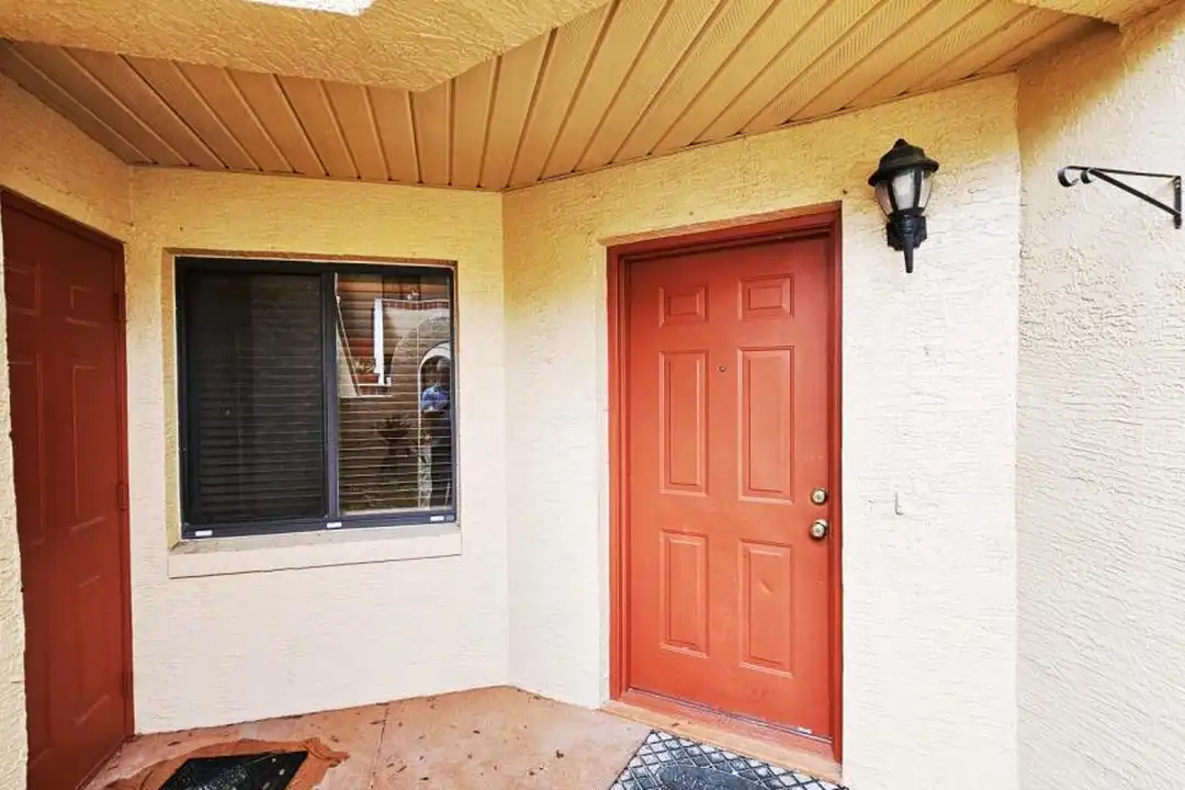 7813 Sugar Bend Dr – pohled 3