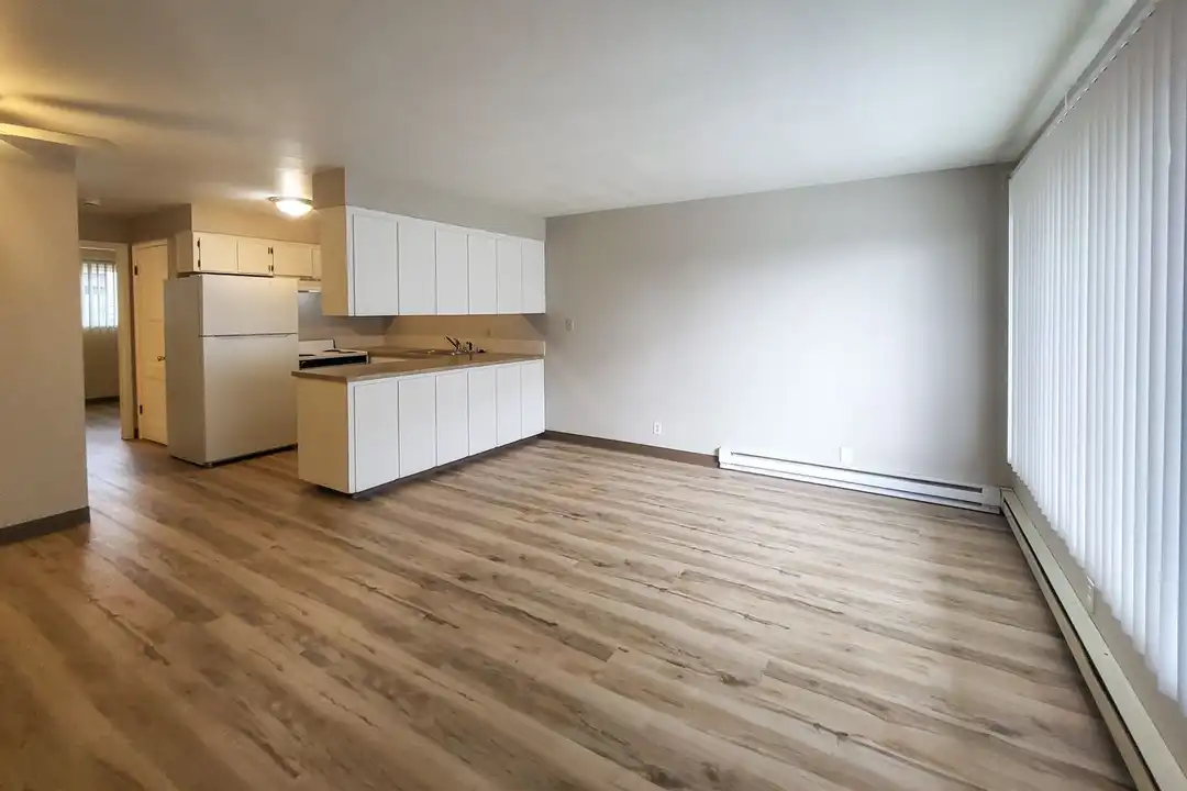 2855 Front St NE unit 2A - View 4