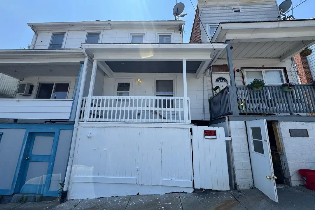 417 Church St – photo 1 of 8