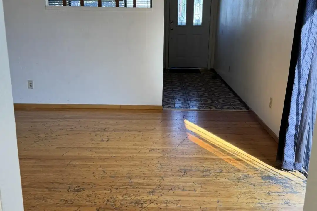 2859 Foskett Ave - View 6