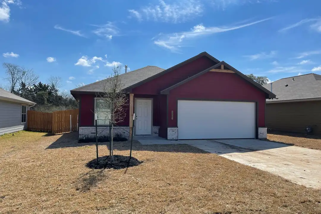 2136 Heritage Mdw Ln – photo 1