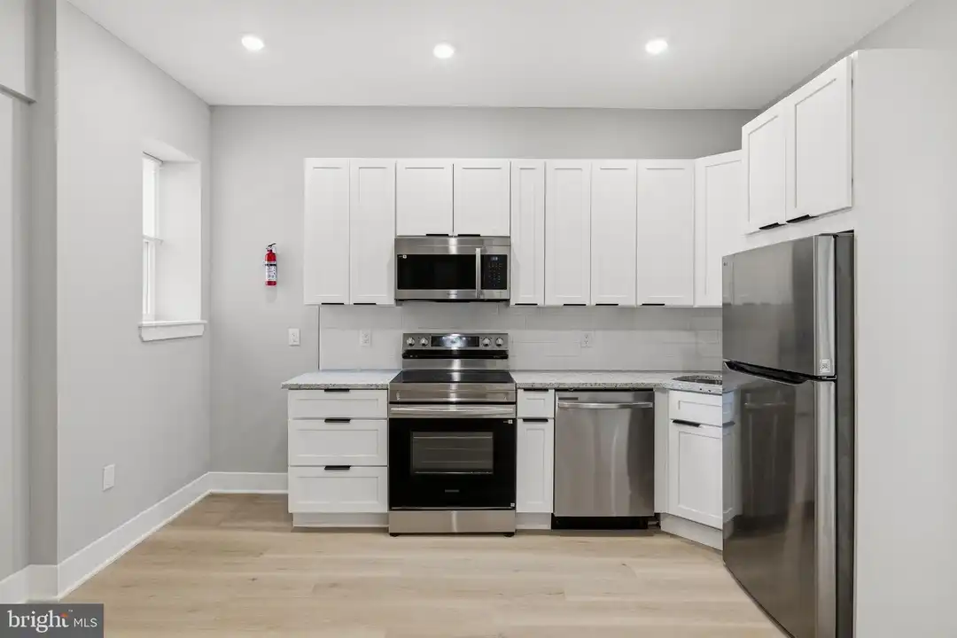 856 N 19th St #3 – pohled 3