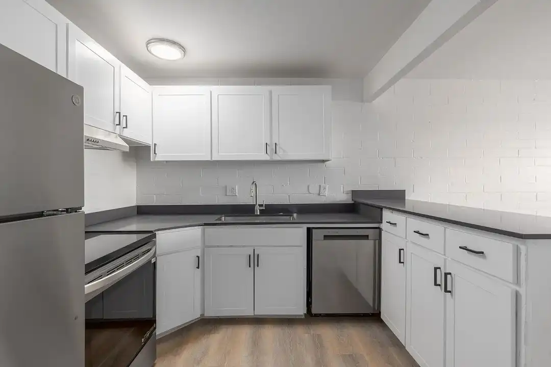 Apartment in Tucson - View 5
