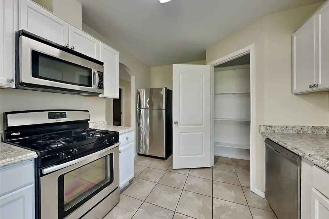 18011 Kinsale Valley Ln - View 2