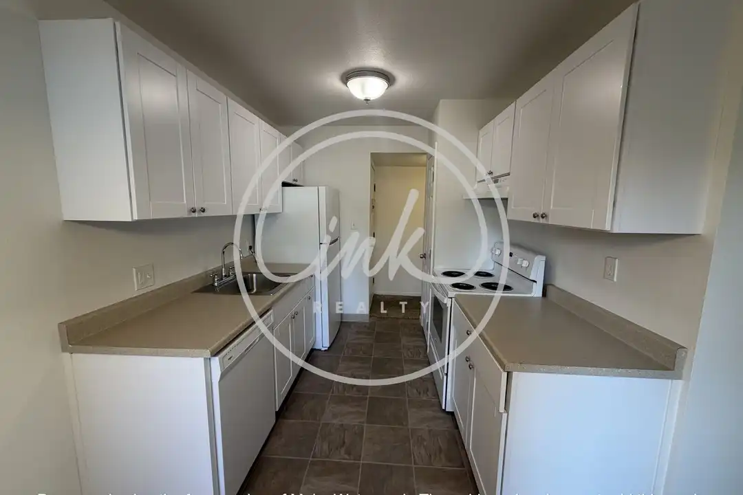 400 S Saliman Rd - View 3