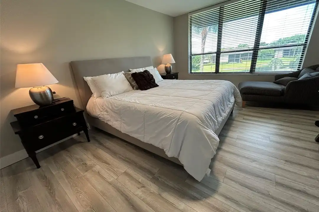7582 Regency Lake Dr - More