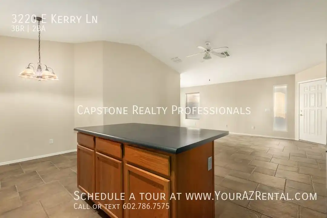 3220 E Kerry Ln - View 6
