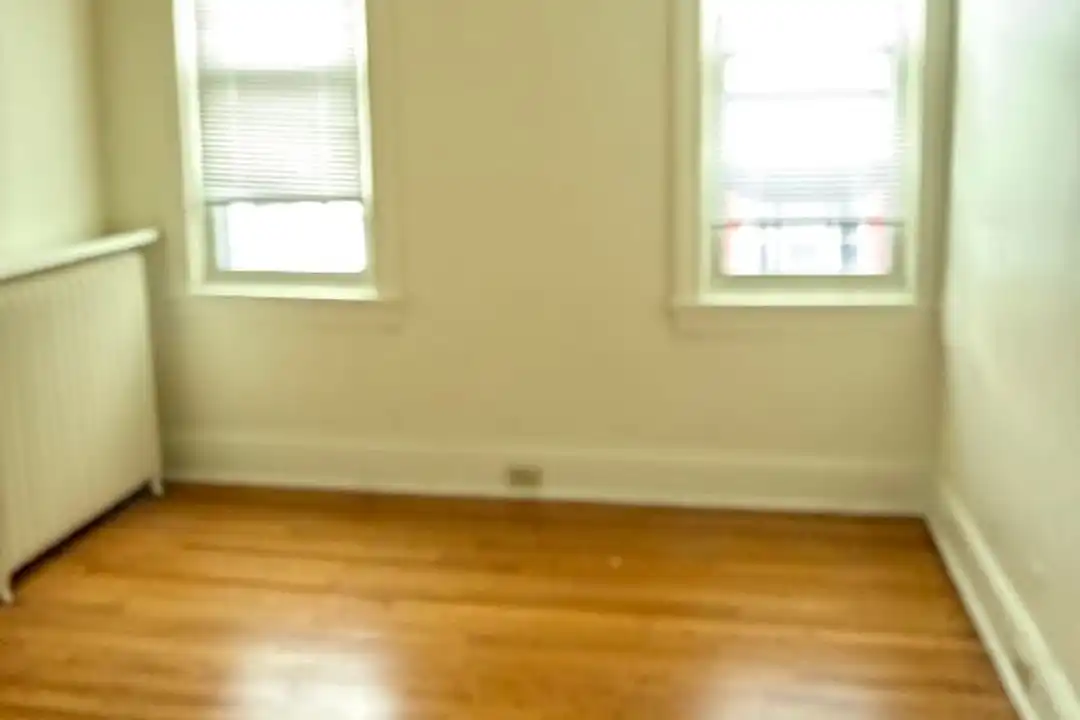Apartment in Reading - View 2