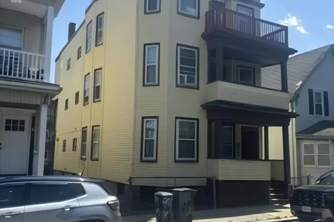 901 Saratoga St unit 1 – photo 1
