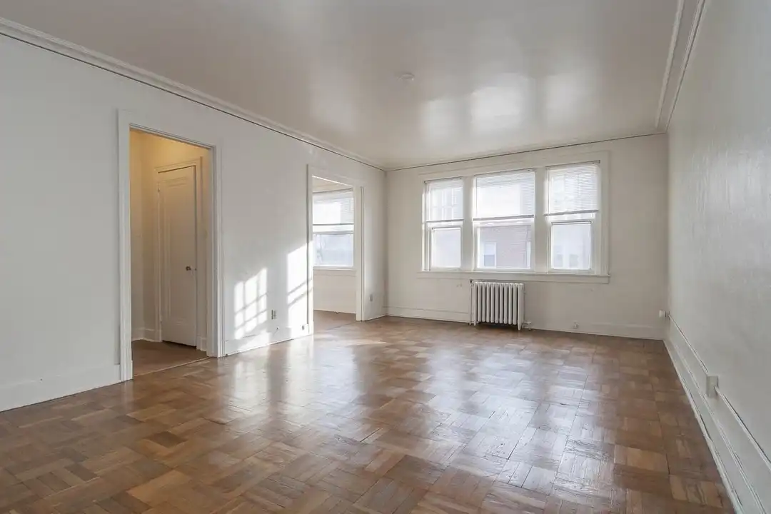 5646 Hobart St unit 4 – photo 1
