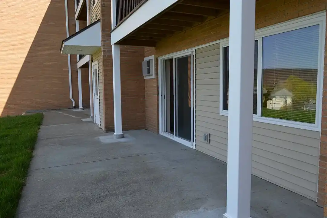 Crestview – photo 1 of 9