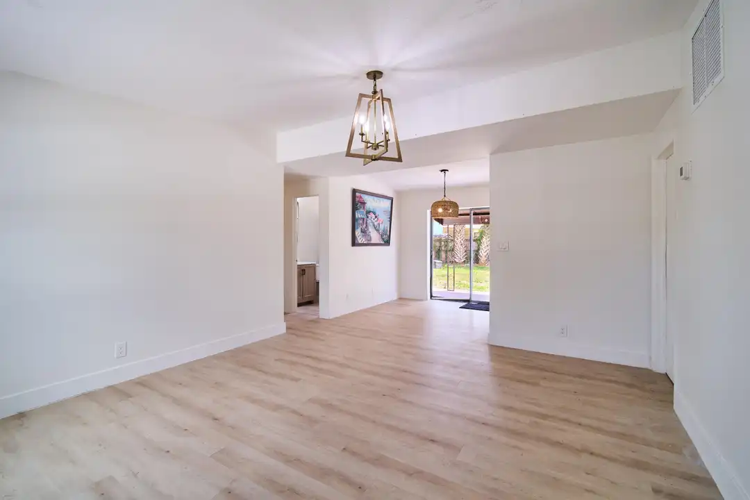 3686 Gull Rd - View 4