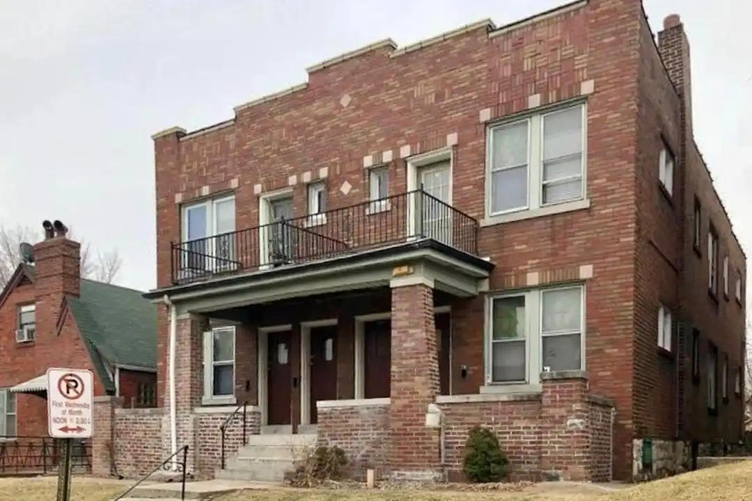 3712 Winnebago St – photo 1