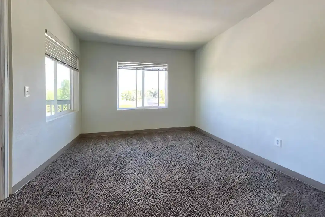 201 Ten Mile Dr W - View 5