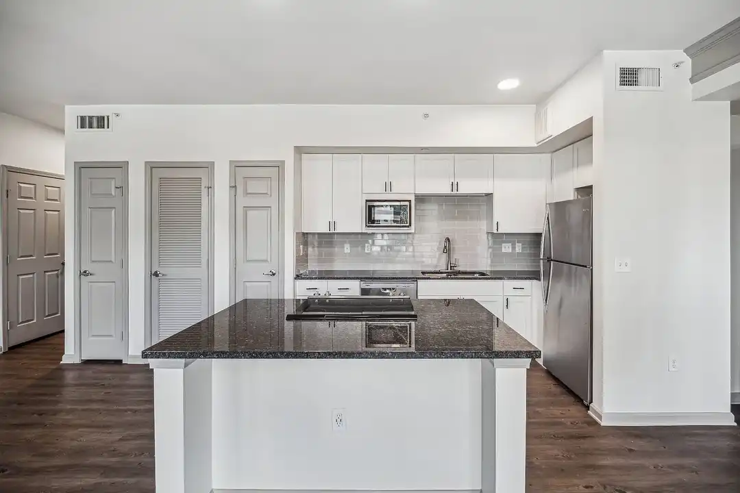 Berkshire Aspen Grove - View 2