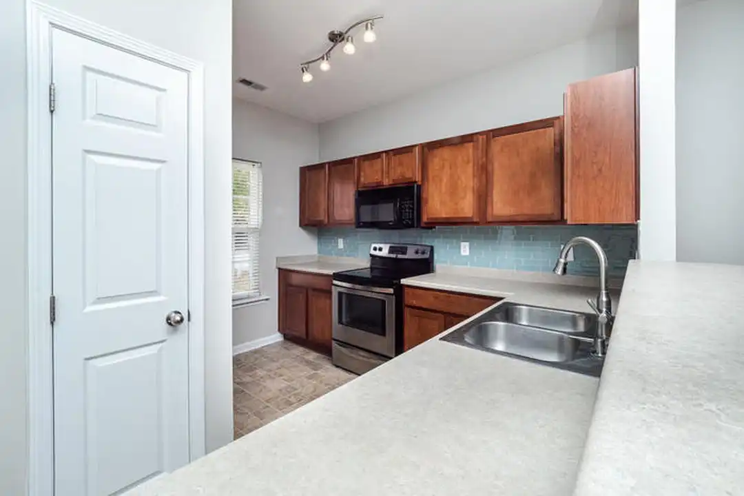 5992 Osprey Cove Dr - Widok 2