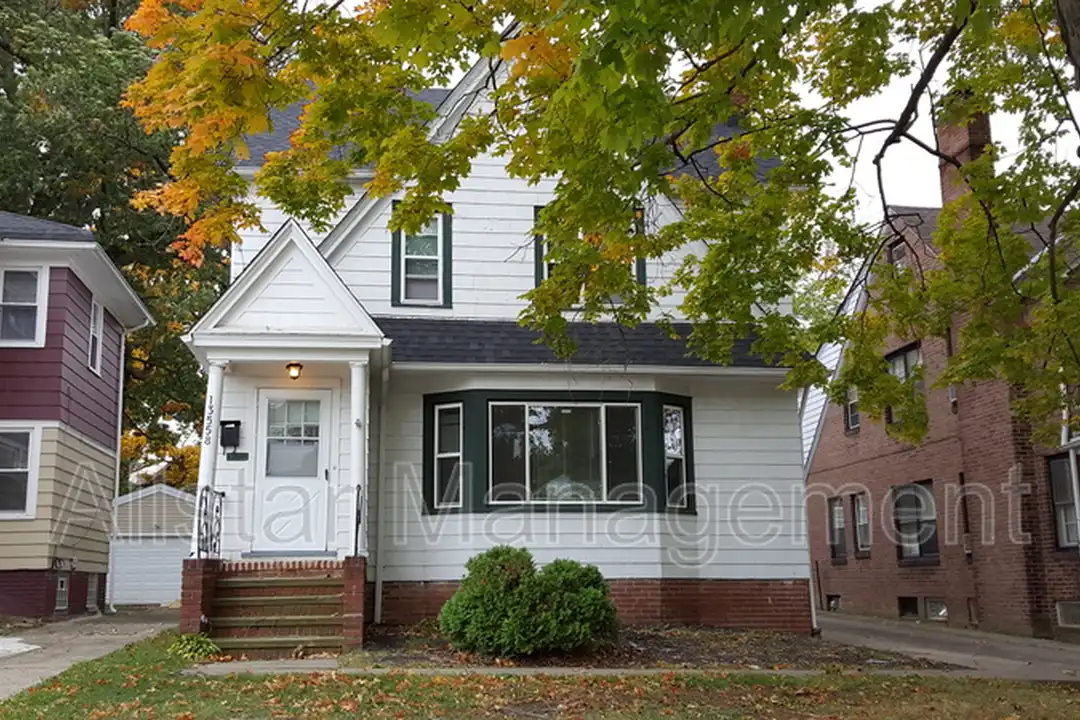 13558 Cedar Rd – photo 1