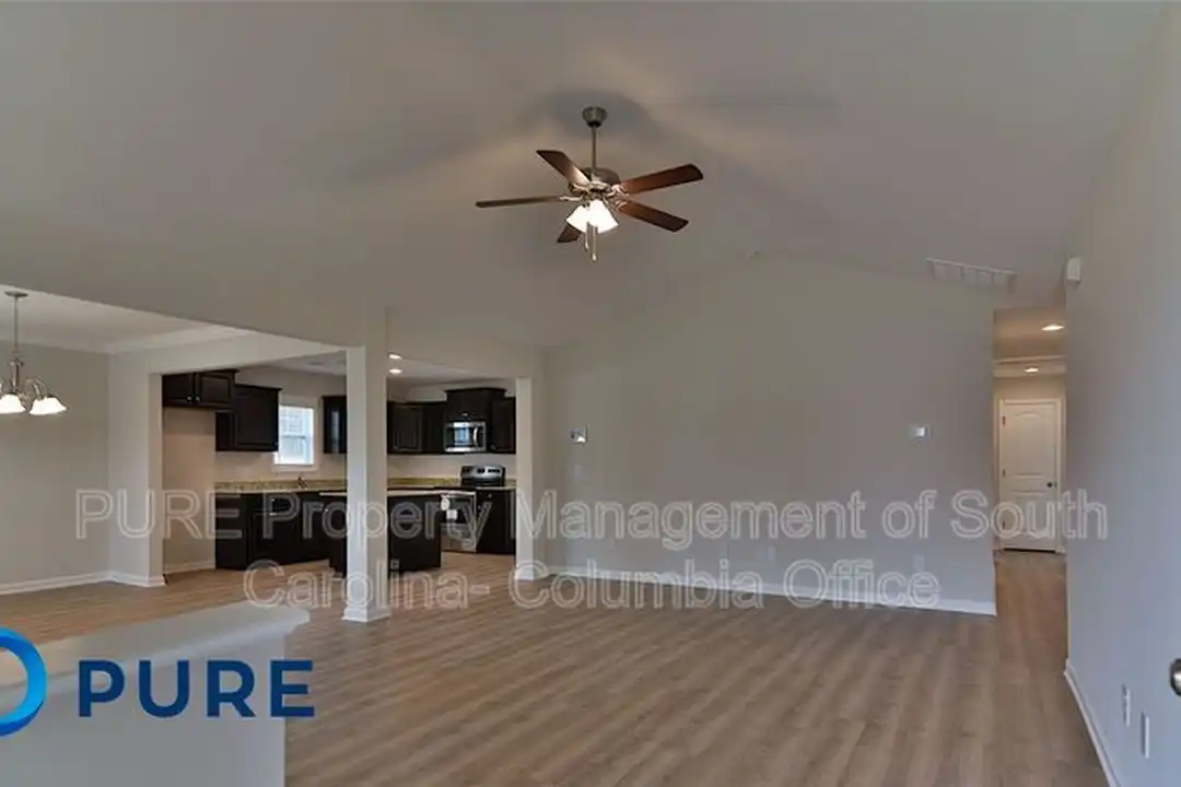 44 Bayberry Ct - More