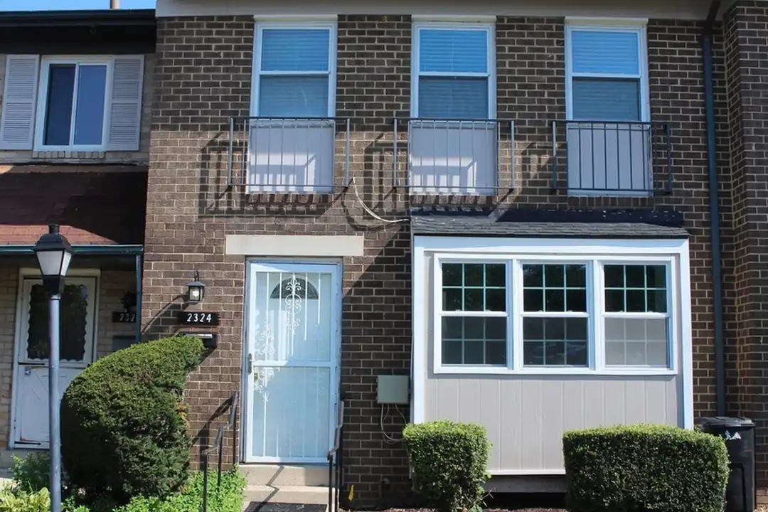 2324 Sun Valley Cir unit 1J – photo 1