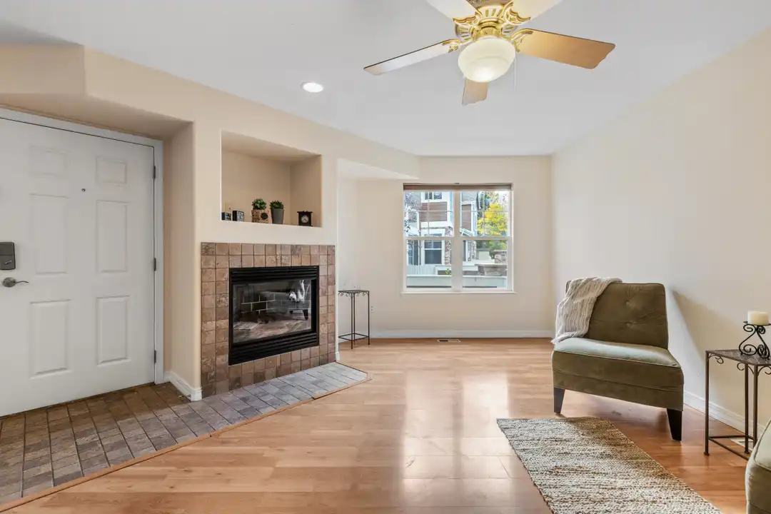13235 Holly St unit E - View 3