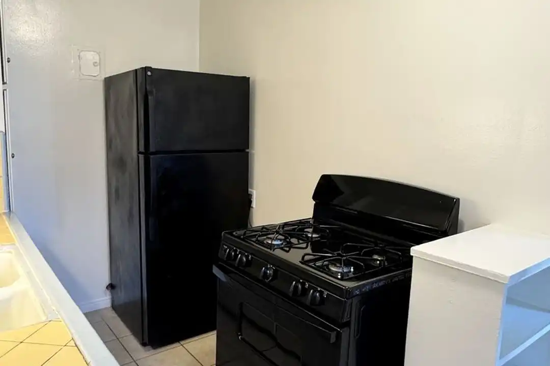 915 Freeman Ave unit Unit 2 - View 6