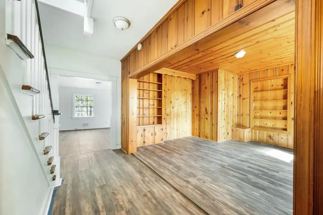 228 Newcomb Dr - View 4