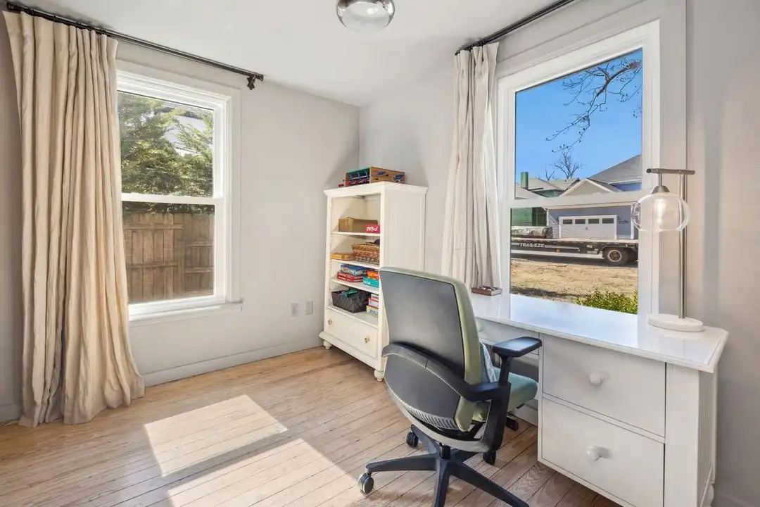 401 SE C St unit 1221940P - View 4