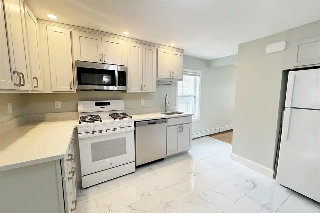 7 Sumner Pl unit 2 - View 4