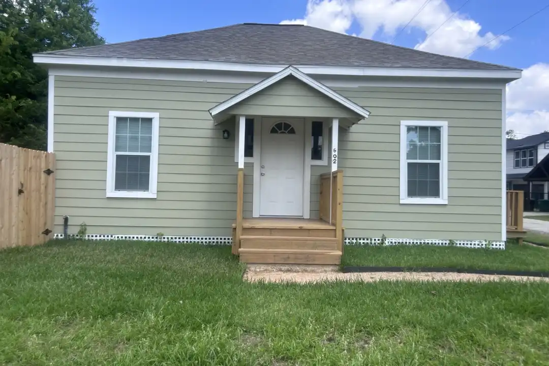 602 Cordell St - View 2