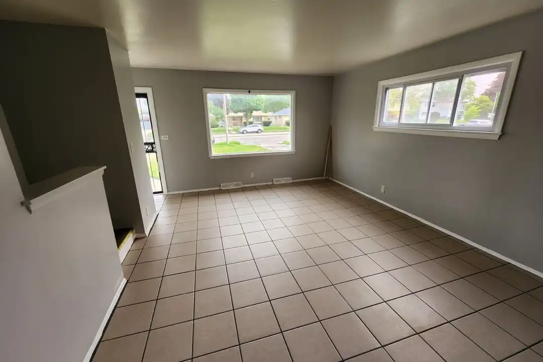 7118-7120 W Villard Ave unit 7120 - View 2