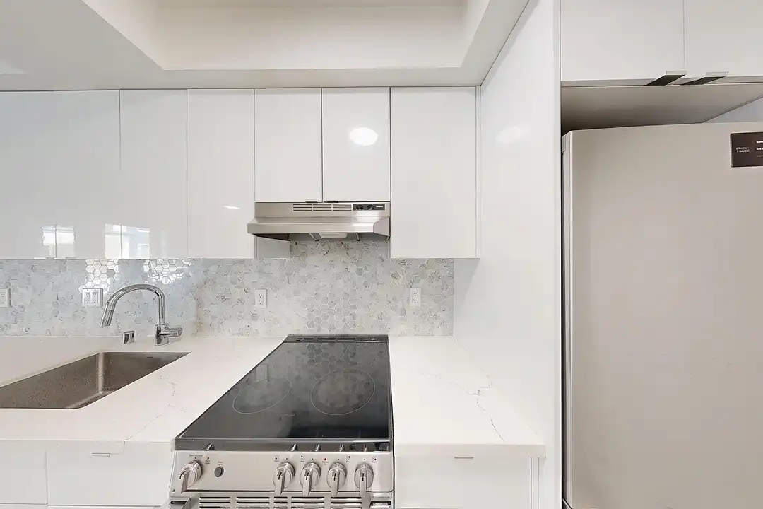 2520 College Avenue - View 2