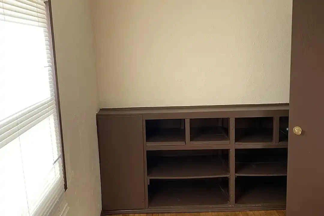2918 Dupont Ave N unit 1 - View 2