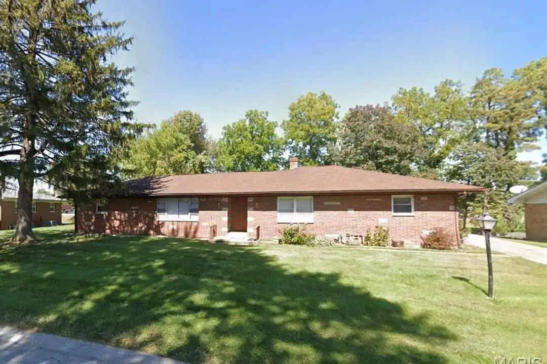 5 Meckfessel Dr – photo 1 of 10