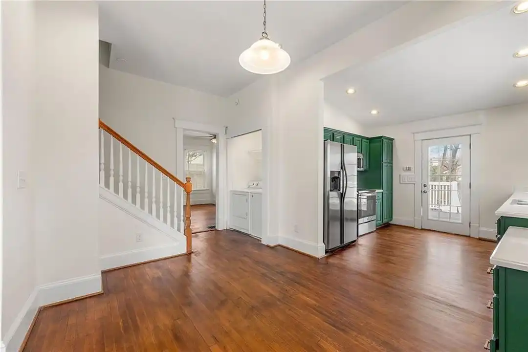 House in Atlanta, Atlantic Station, Fulton - View 2