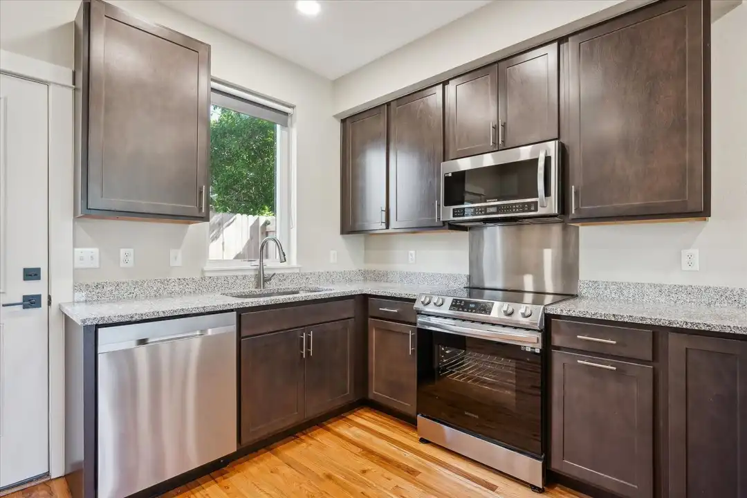 3943 W 12th Ave – pohled 6